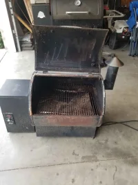 Traeger lid open.webp