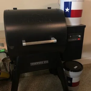 texas-pellet-bucket2.jpeg