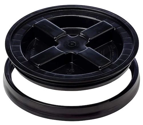 gamma-seal-lid-pellet-storage.jpg